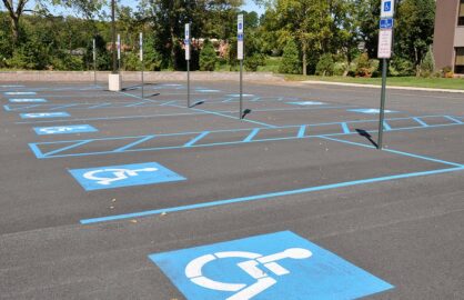 FRF a suplimentat locurile de parcare pentru persoanele cu handicap de la Mogosoaia! “Tricolorii trebuie sa-si parcheze si ei bolizii”